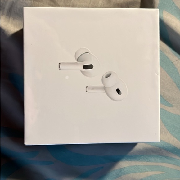 Apple AirPods Pro with Charging Case